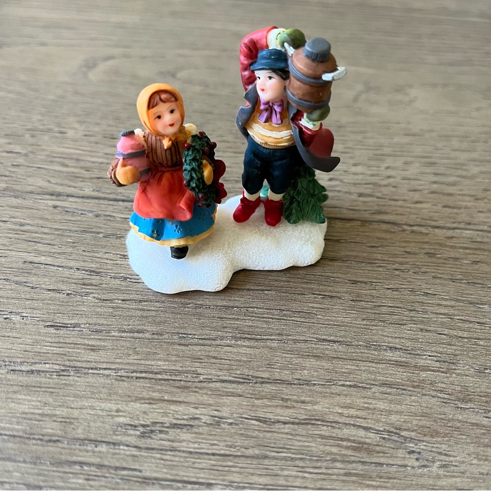 Santa’s Workbench O’Well’s Christmas Village Figurine